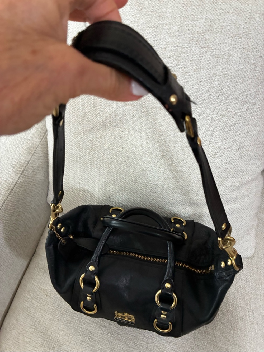Coach EUC Madison Sabrina Black Leather Shoulder Satchel with Gold Hardware - Picture 5 of 16